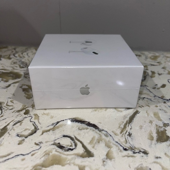 Apple airpods 2nd generation with working serial number. comes with charger whit - Picture 3 of 4